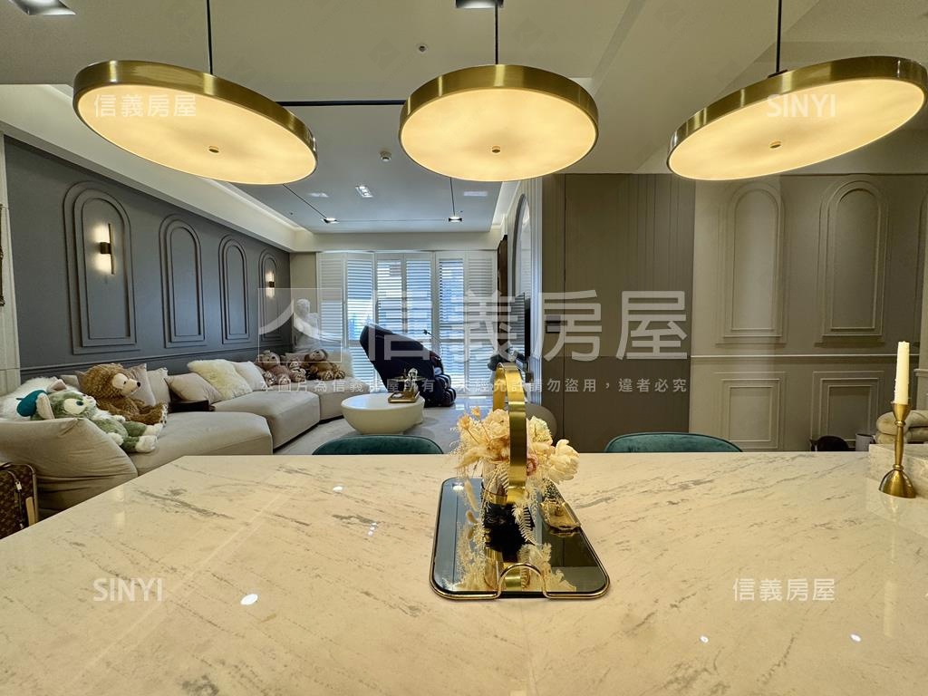 巨蛋次高樓層裝潢豪美宅房屋室內格局與周邊環境