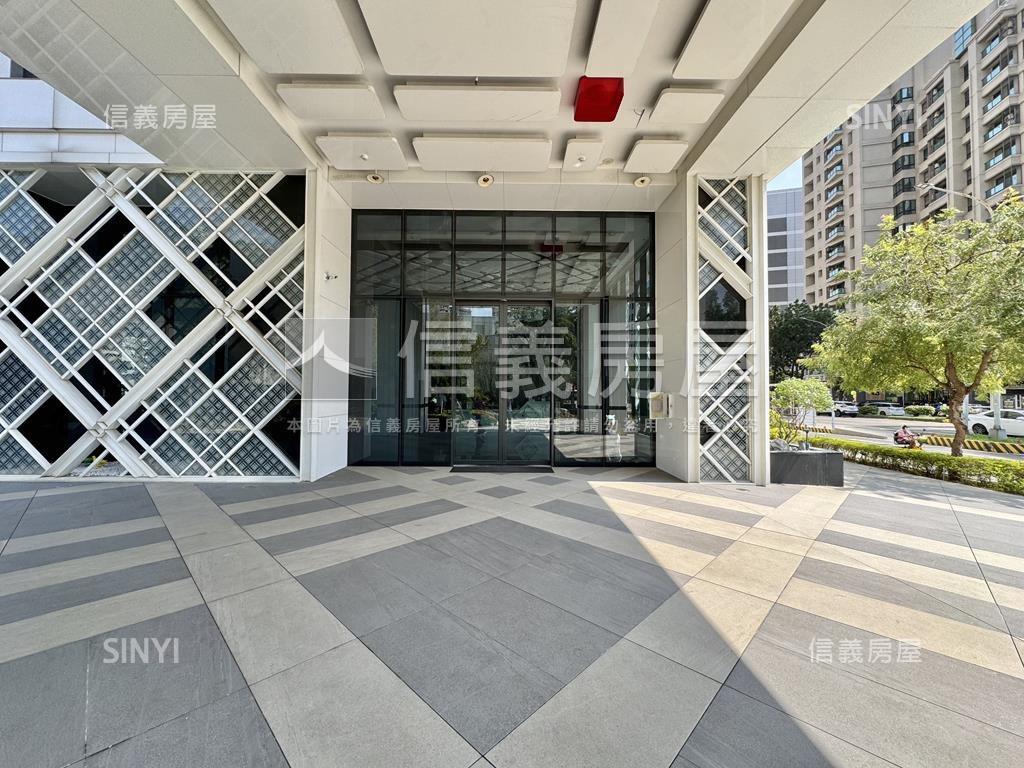 巨蛋次高樓層裝潢豪美宅房屋室內格局與周邊環境