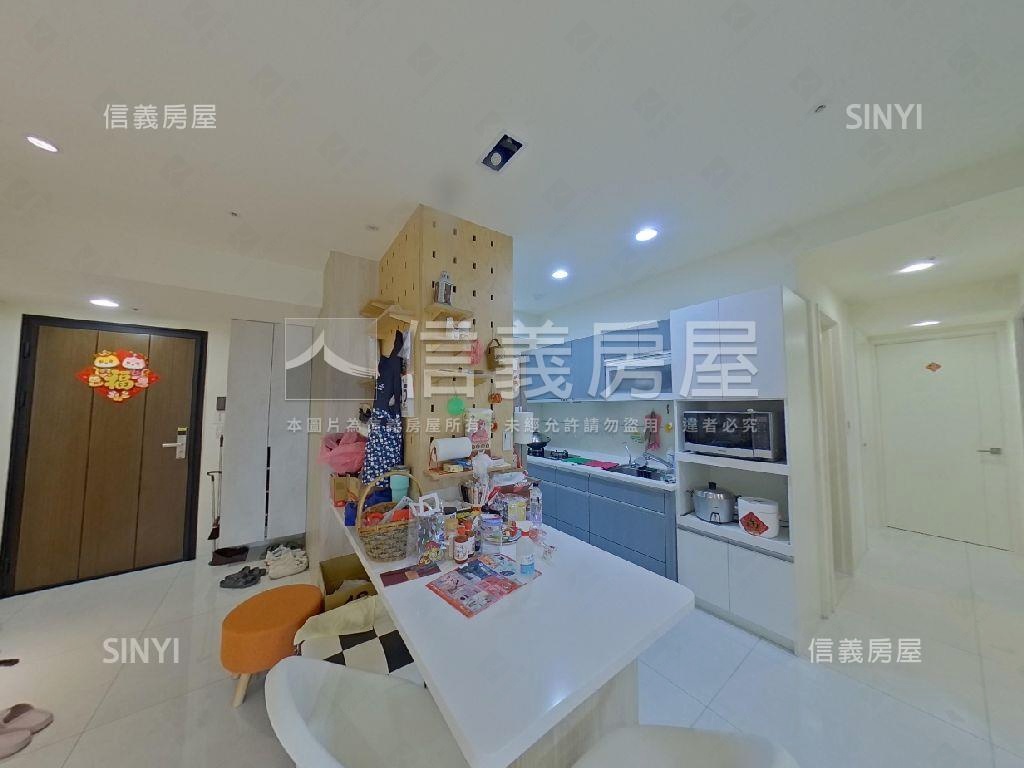 高醫商圈淳白三房平車房屋室內格局與周邊環境