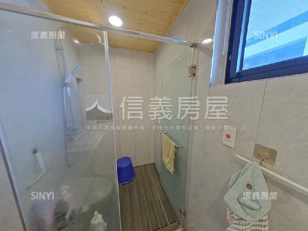 高醫商圈淳白三房平車房屋室內格局與周邊環境
