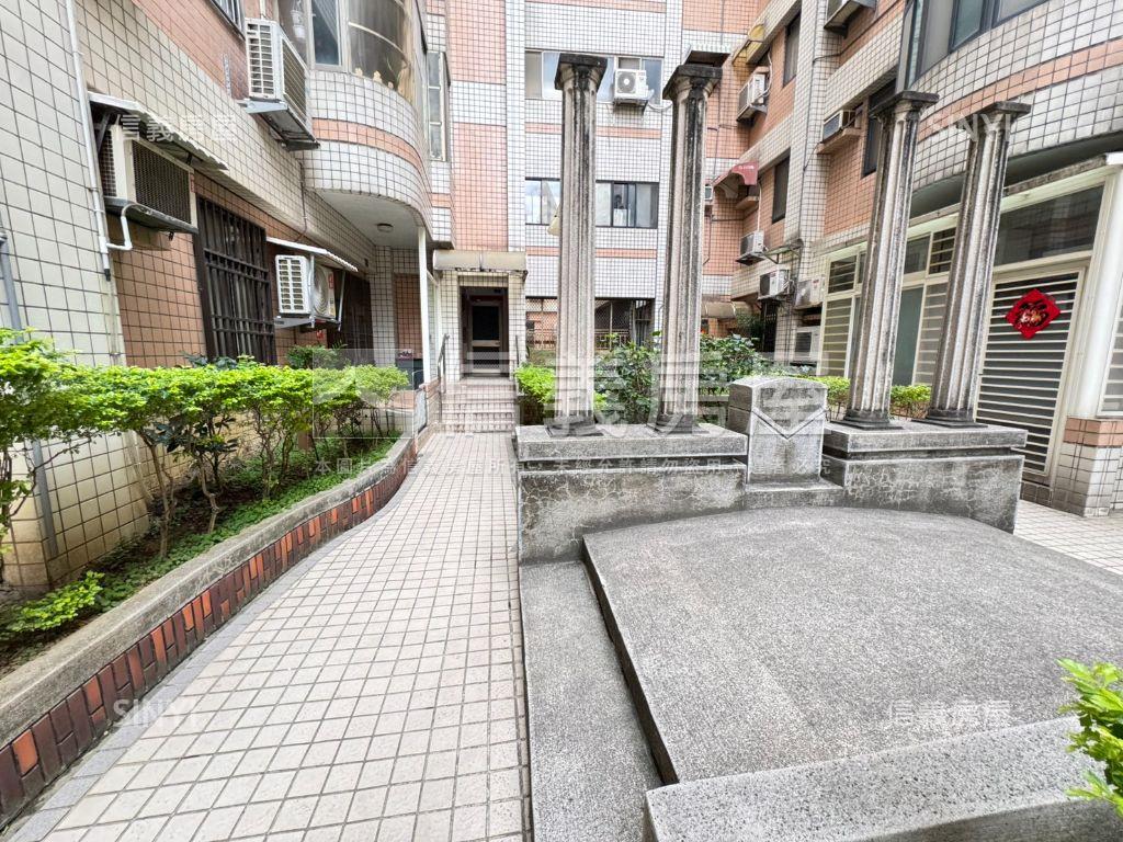 藝術名宮ＮＯ．７三房平車房屋室內格局與周邊環境