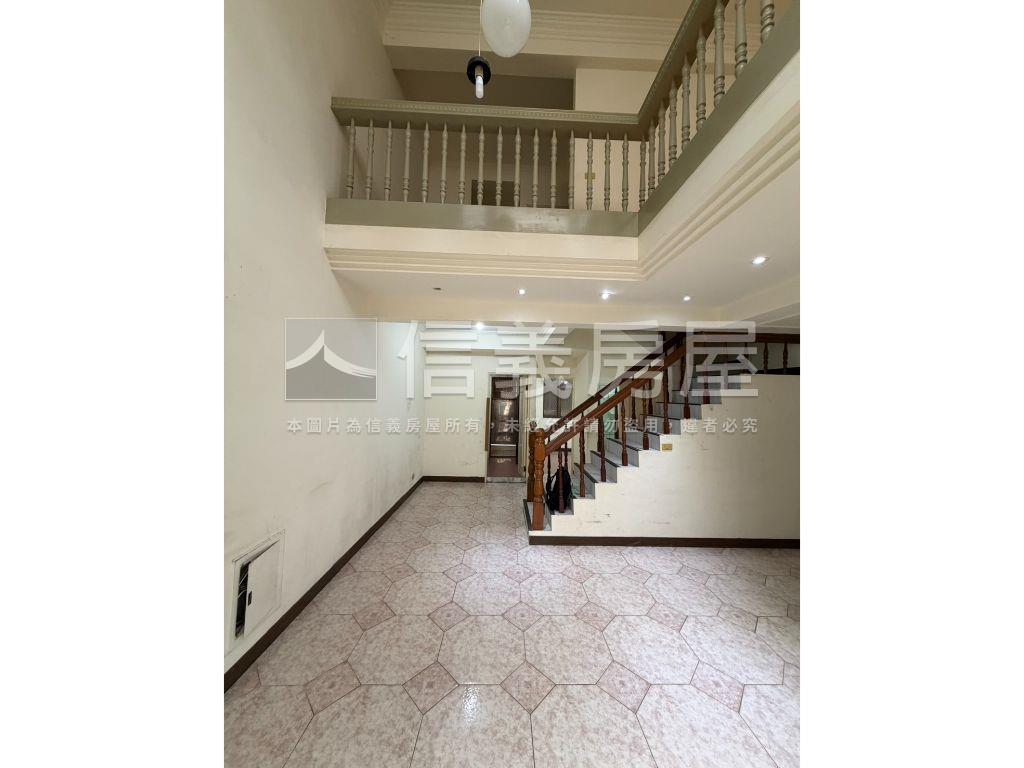 獨棟４層透天＋坡平車位房屋室內格局與周邊環境