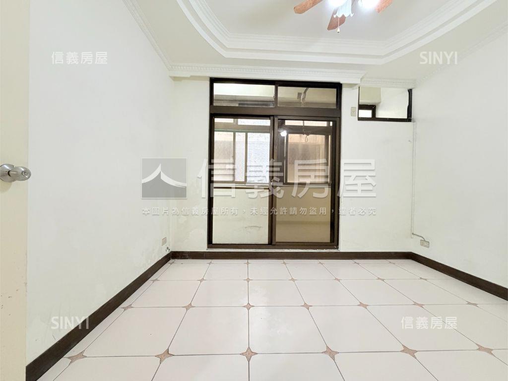 獨棟４層透天＋坡平車位房屋室內格局與周邊環境