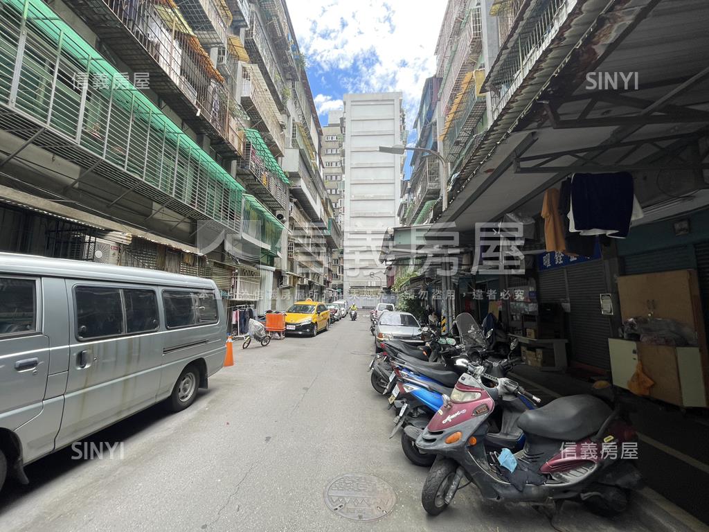 龍虎公寓一樓房屋室內格局與周邊環境
