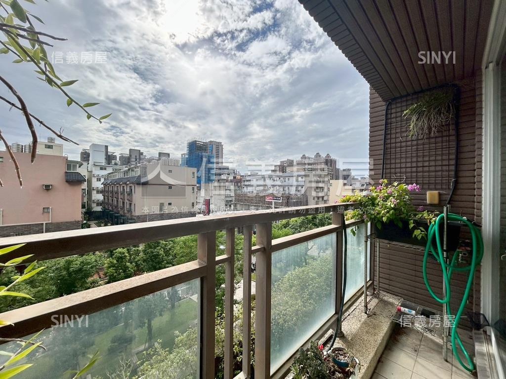 德鑫御品朝西南樹海美宅房屋室內格局與周邊環境