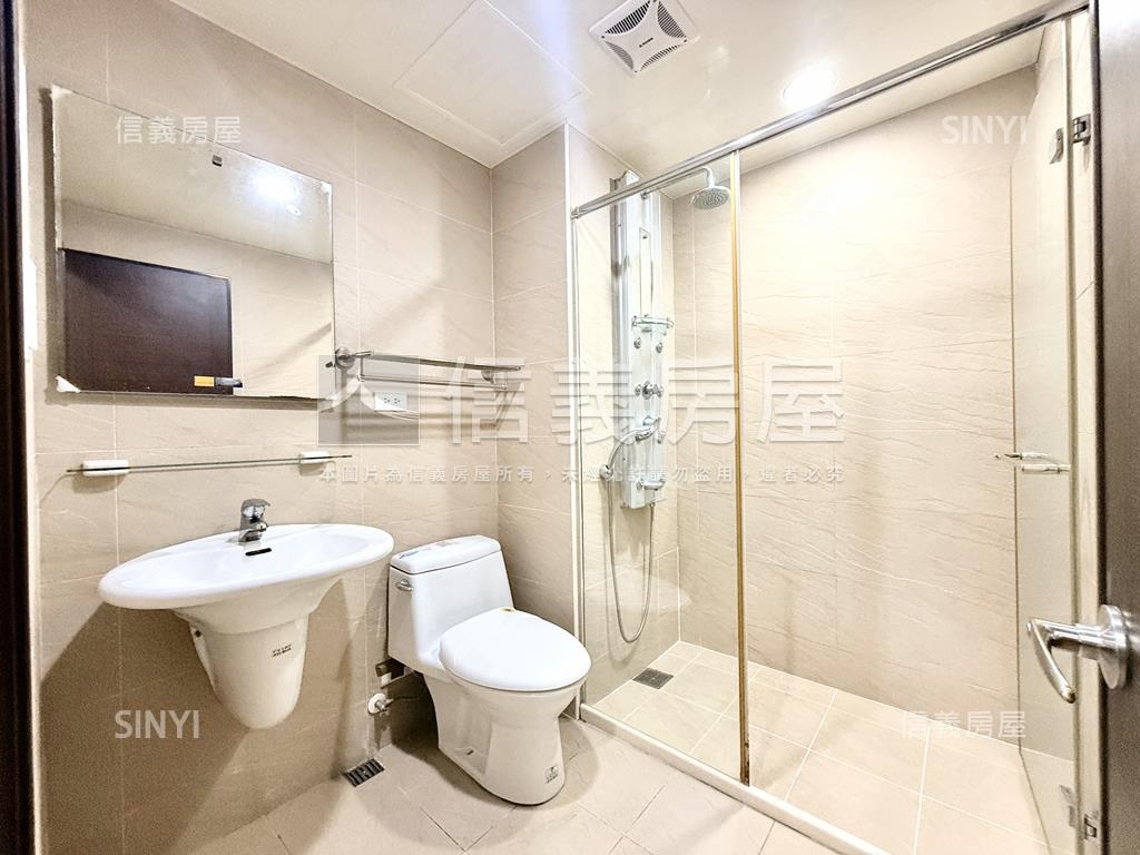 【圓閣】方正兩房＋車位房屋室內格局與周邊環境