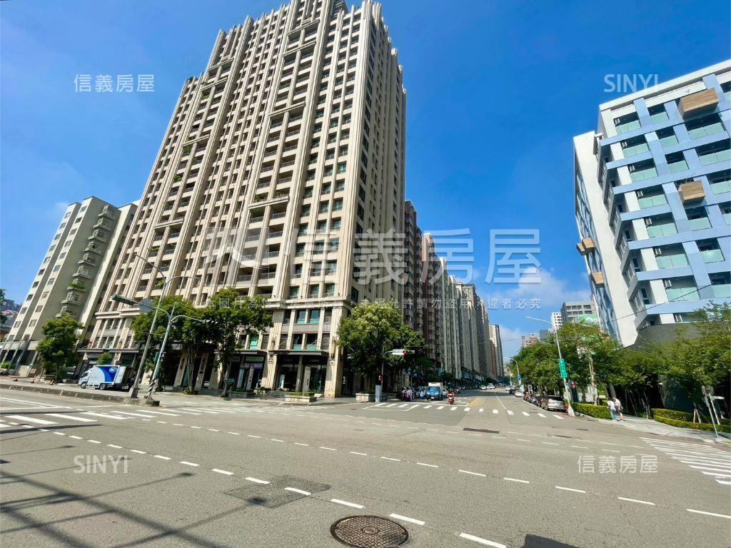 天瀚大氣四房雙平車房屋室內格局與周邊環境
