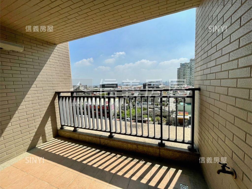 天瀚大氣四房雙平車房屋室內格局與周邊環境