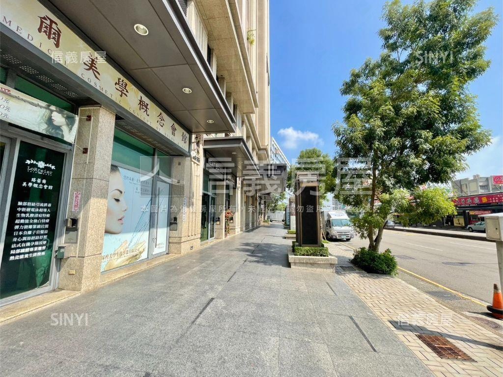天瀚大氣四房雙平車房屋室內格局與周邊環境