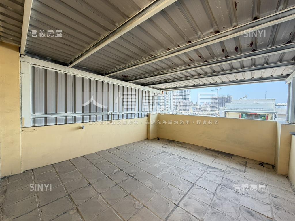 鳳山正路大空間透店房屋室內格局與周邊環境