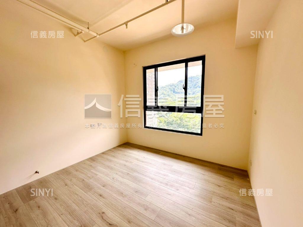 全新和耀美居３房車位房屋室內格局與周邊環境