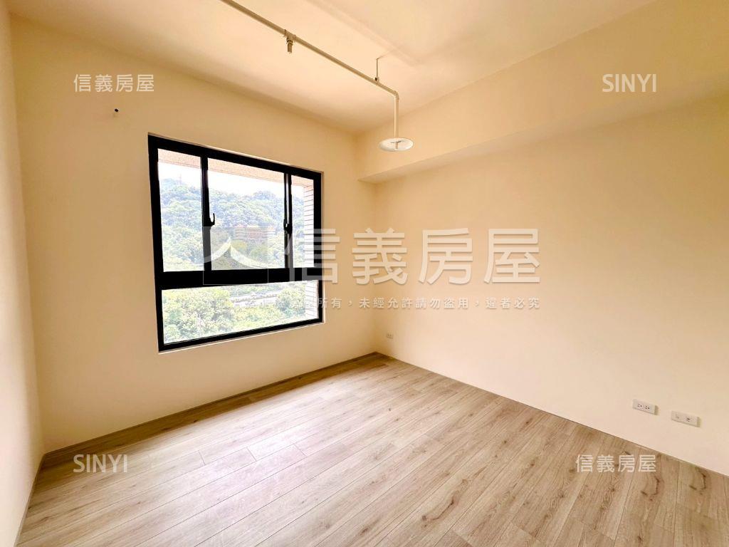 全新和耀美居３房車位房屋室內格局與周邊環境