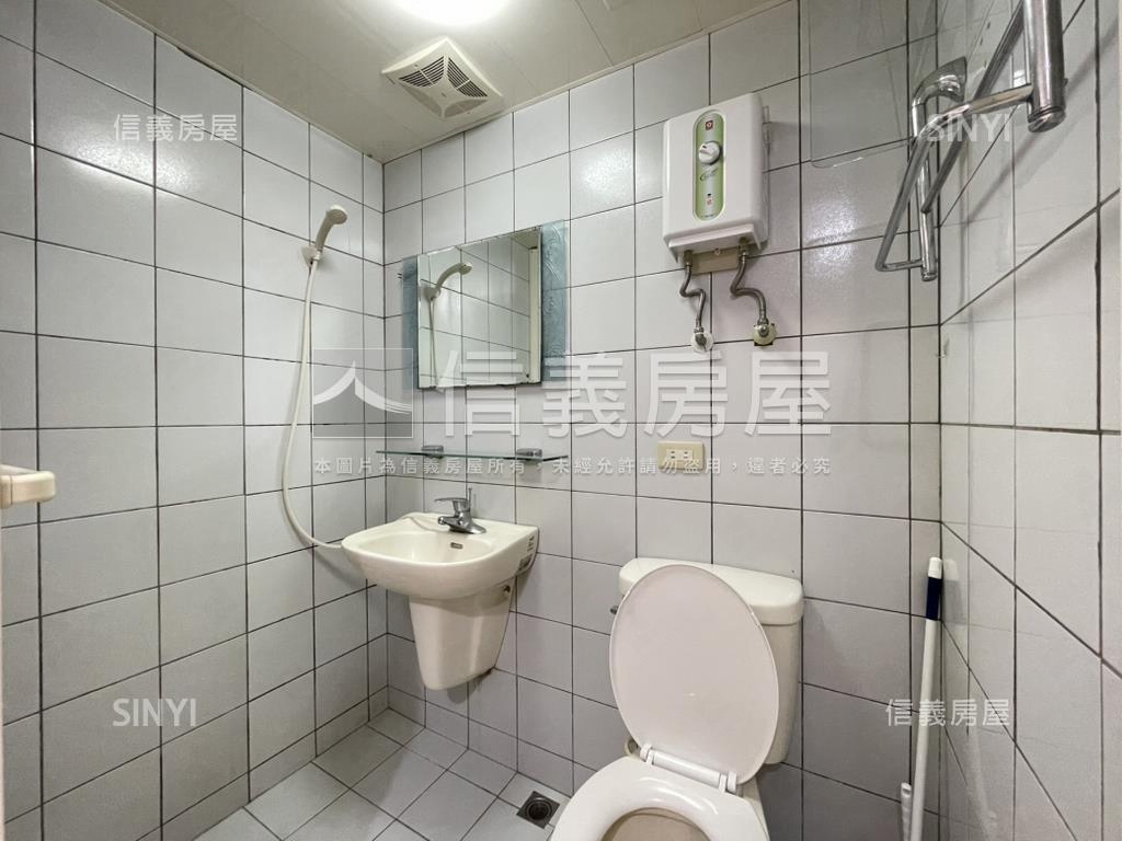 專任基河美堤花園招財屋房屋室內格局與周邊環境