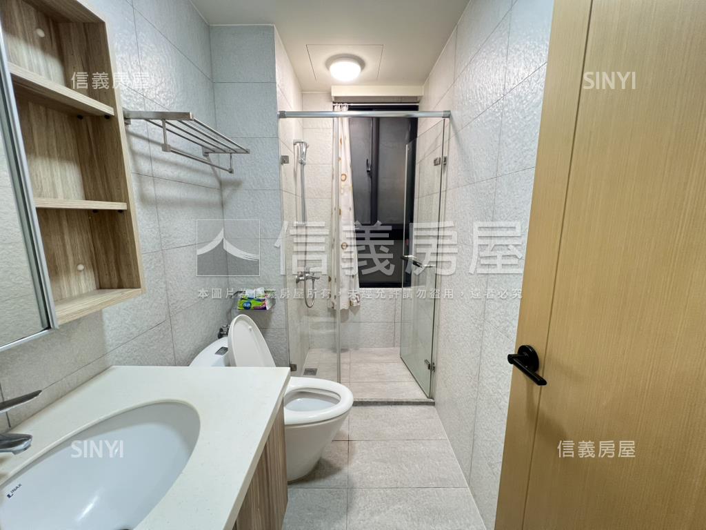 金質獎社區。優質三房平車房屋室內格局與周邊環境