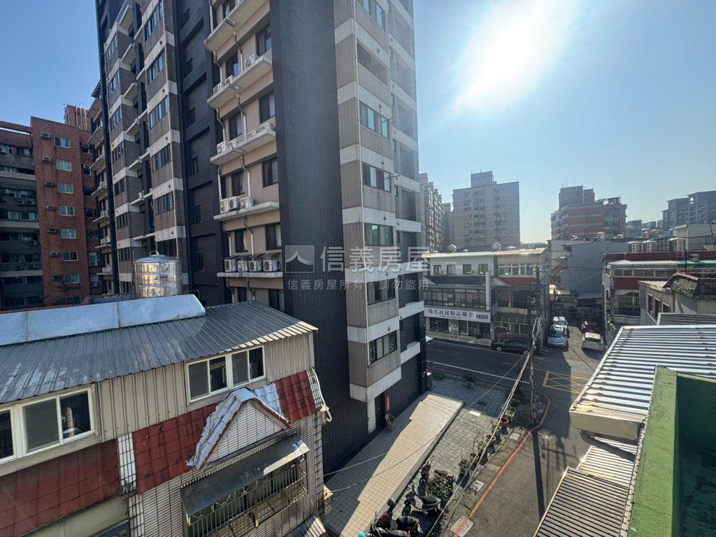 內壢透天靜巷門前方便停車房屋室內格局與周邊環境