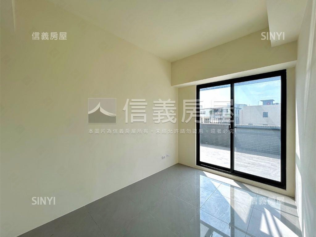 全新交屋稀有露臺戶房屋室內格局與周邊環境