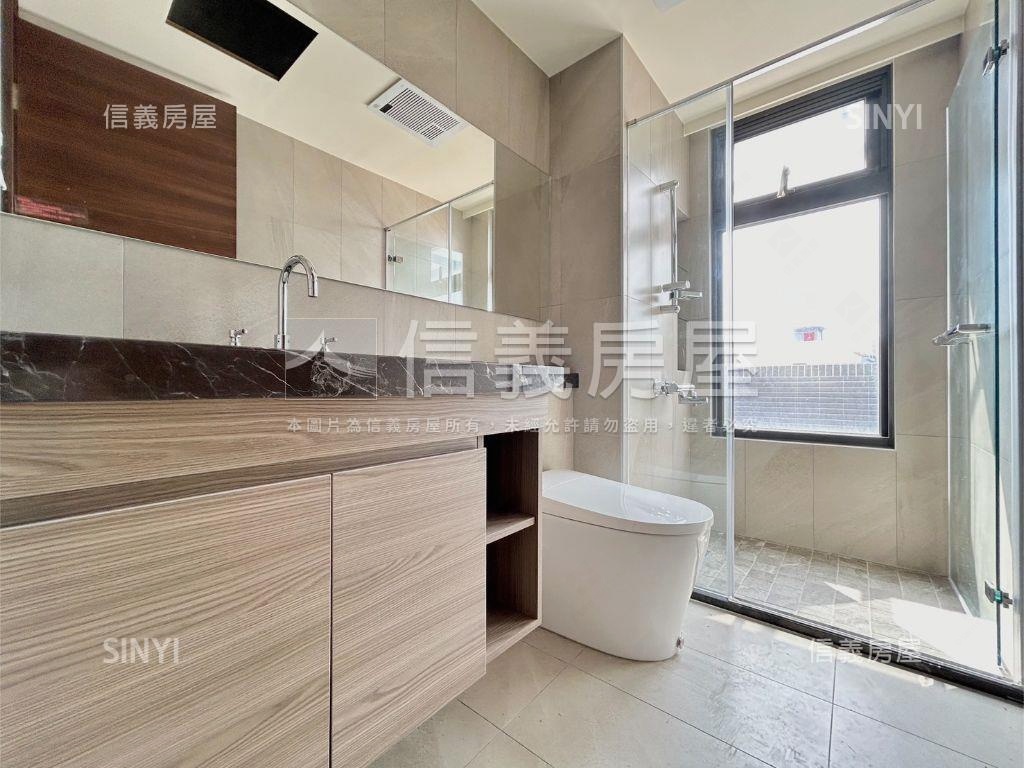 全新交屋稀有露臺戶房屋室內格局與周邊環境
