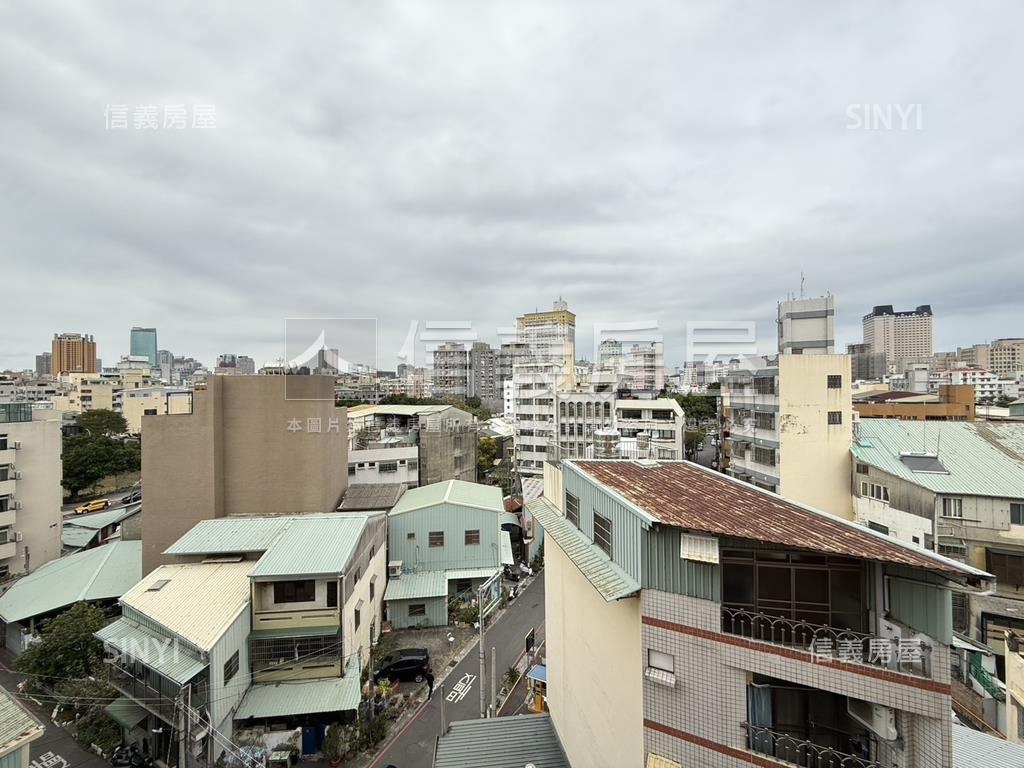 美術館電梯三房車位露臺戶房屋室內格局與周邊環境