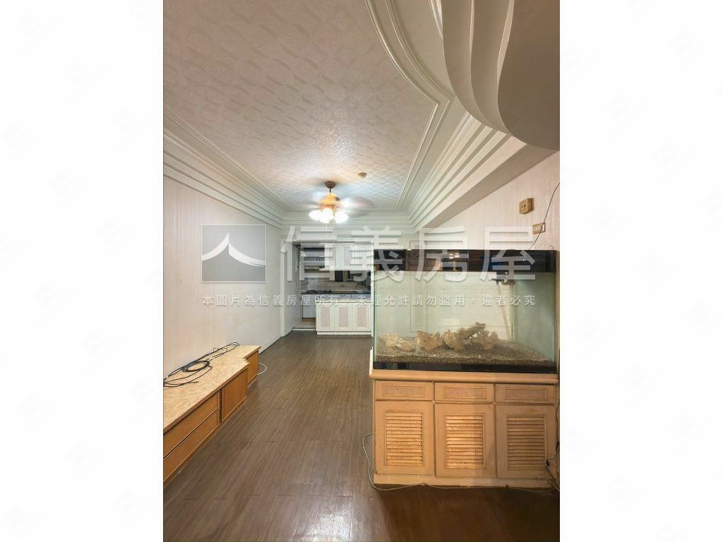 敦南首都近捷運精品套房房屋室內格局與周邊環境