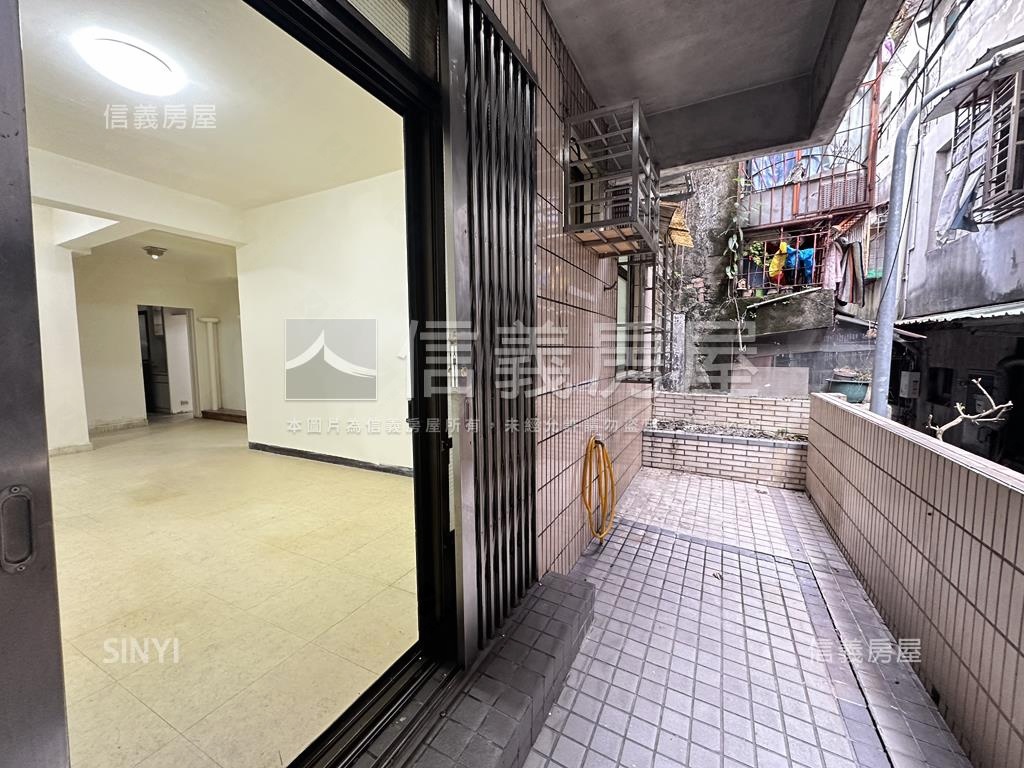 螢橋國小便利一樓房屋室內格局與周邊環境