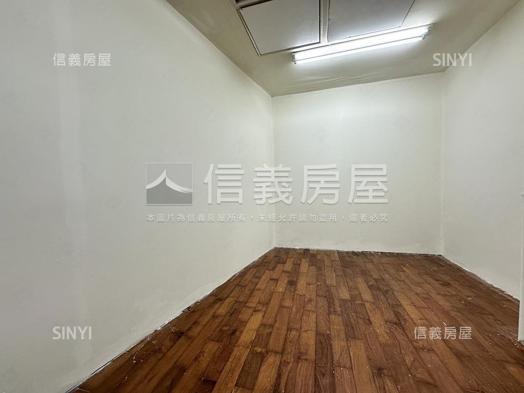 螢橋國小便利一樓房屋室內格局與周邊環境