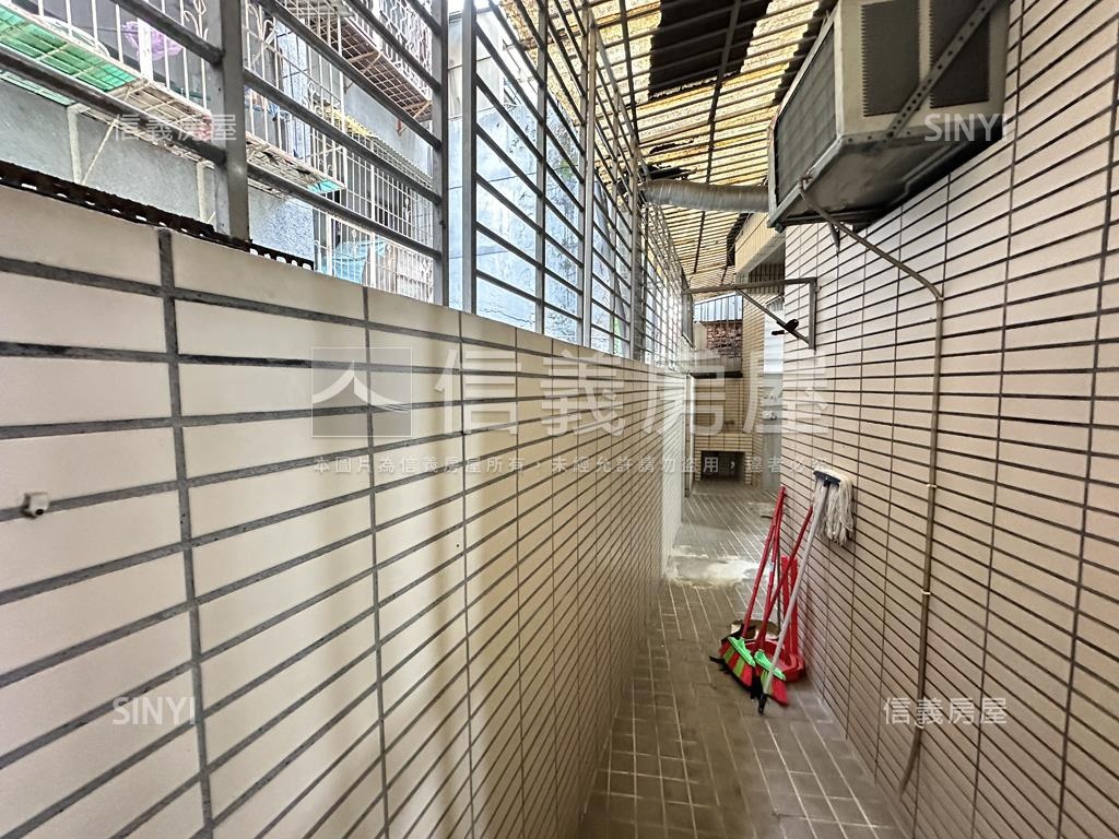 螢橋國小便利一樓房屋室內格局與周邊環境