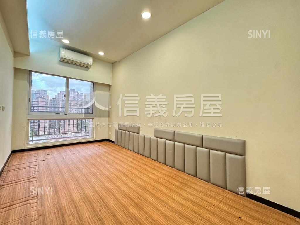 專任法國四季高樓兩房車房屋室內格局與周邊環境