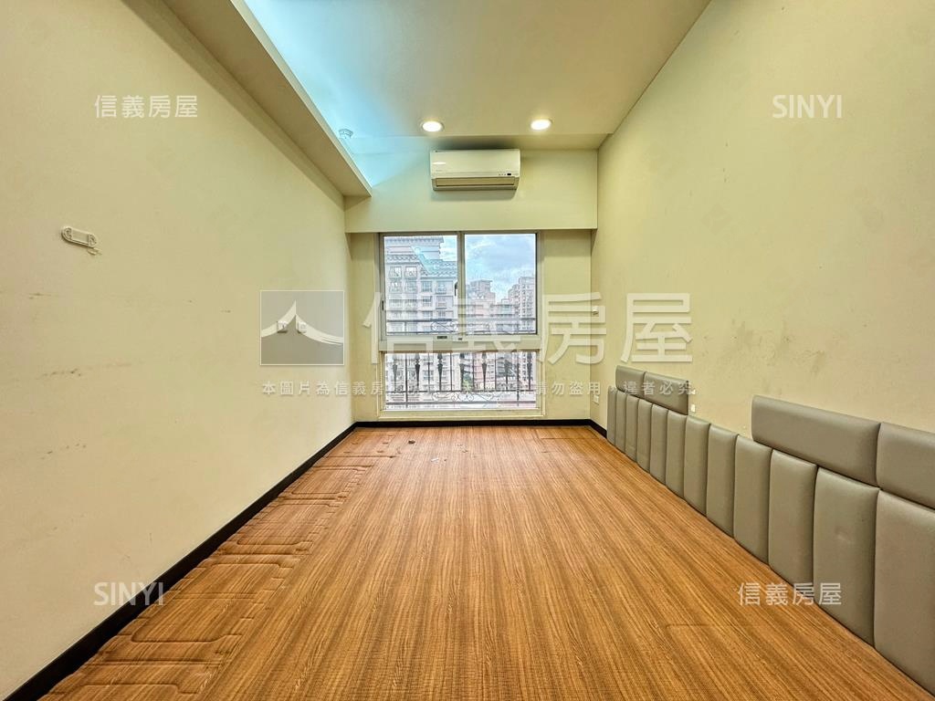 專任法國四季高樓兩房車房屋室內格局與周邊環境