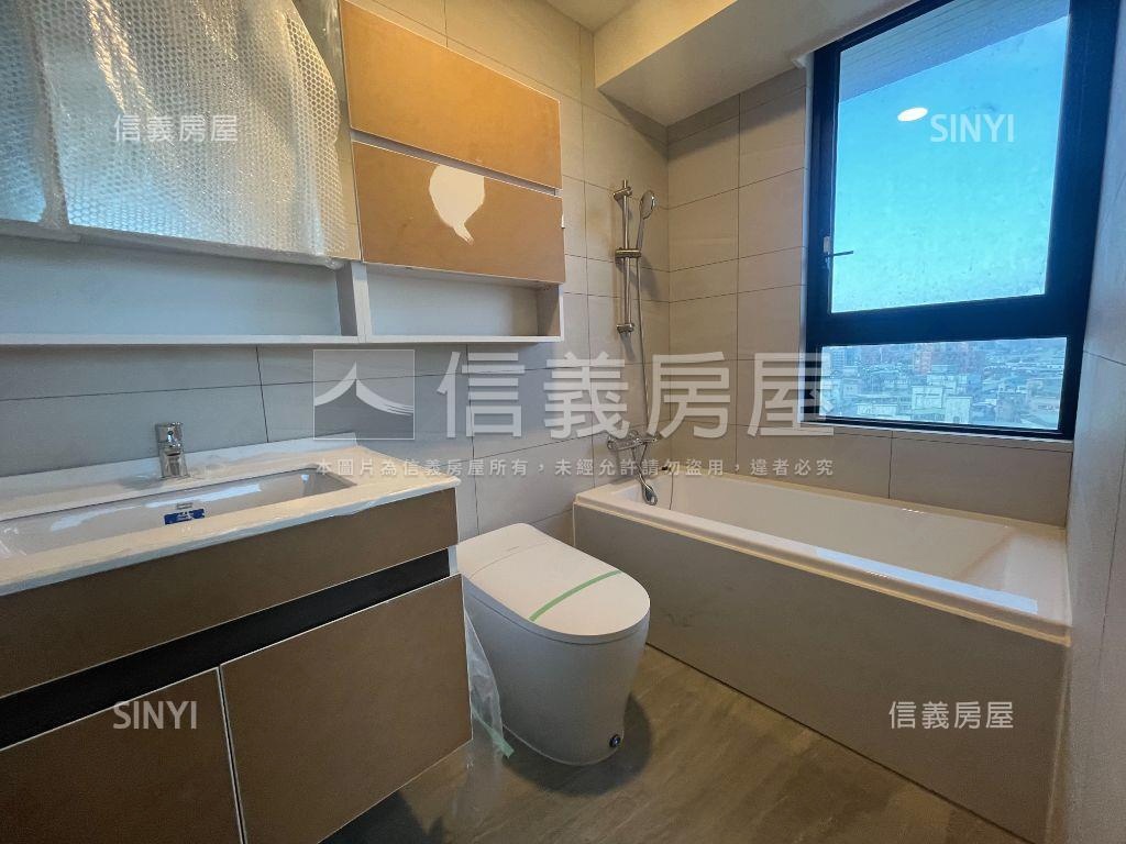 亞昕淳白高樓景觀三房車位房屋室內格局與周邊環境