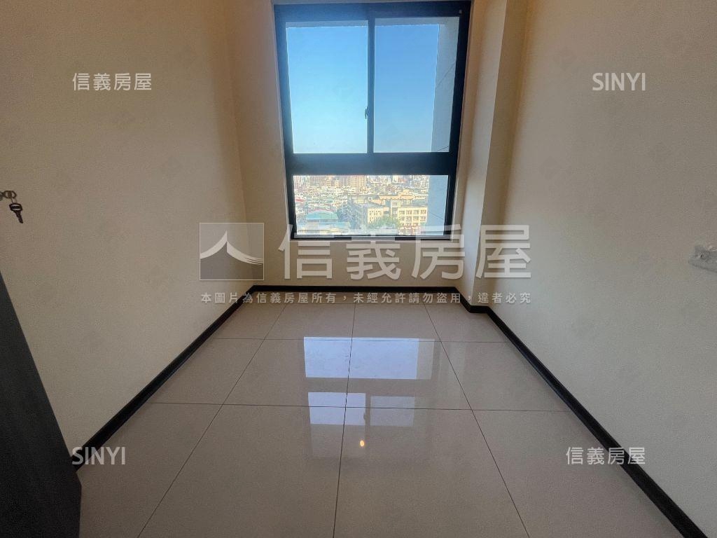 亞昕淳白高樓景觀三房車位房屋室內格局與周邊環境