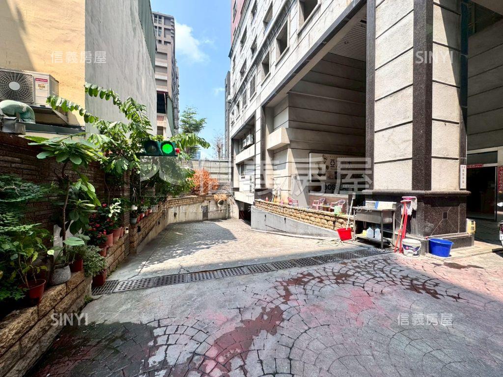 總統閣廈低總價好入手美套房屋室內格局與周邊環境