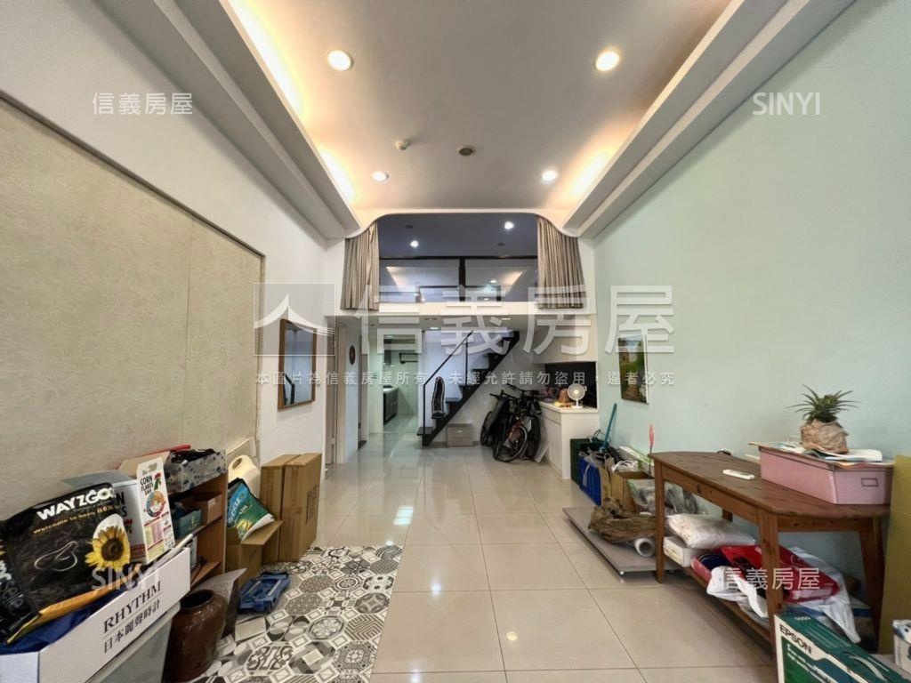 藝文上城一樓庭院三房車位房屋室內格局與周邊環境