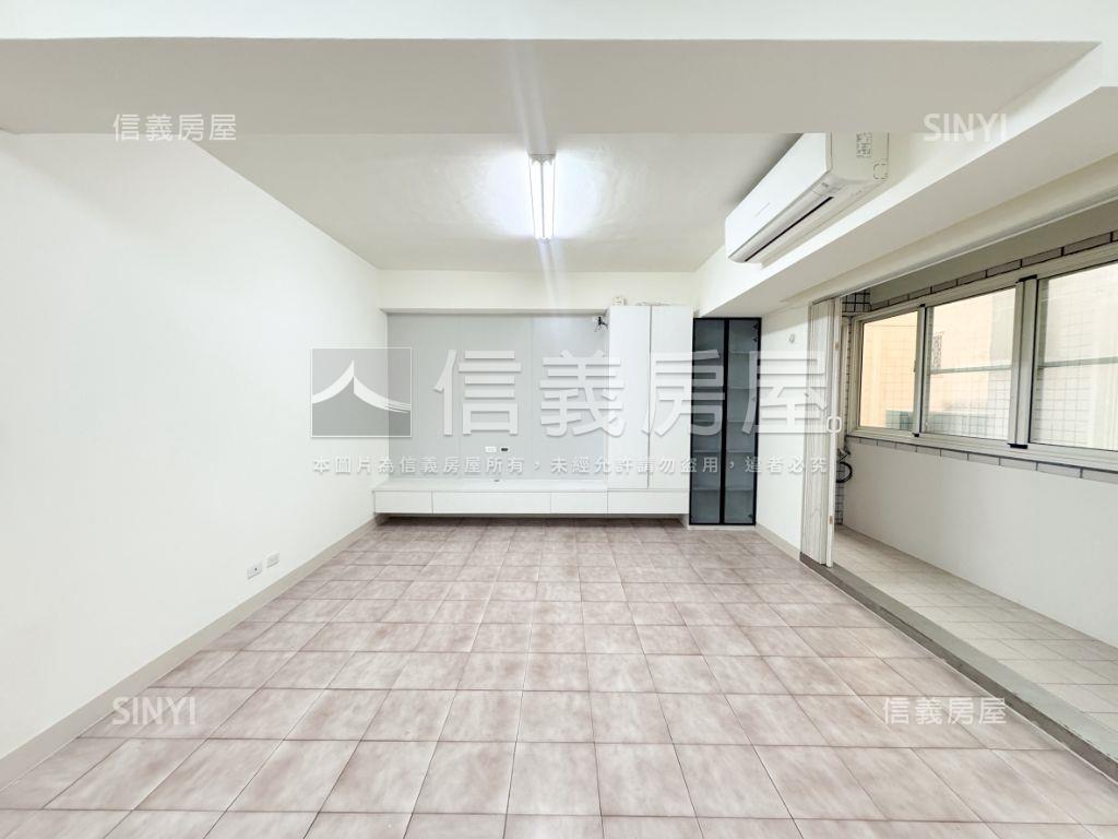 稀有後驛高醫商圈三房平車房屋室內格局與周邊環境