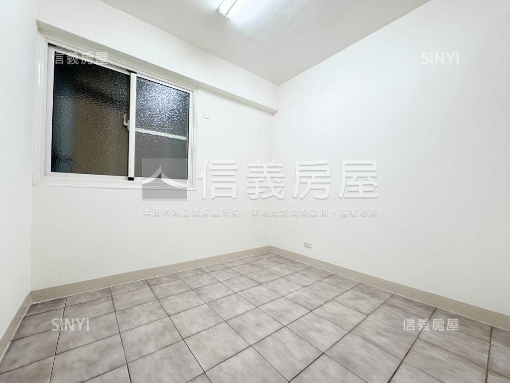 稀有後驛高醫商圈三房平車房屋室內格局與周邊環境