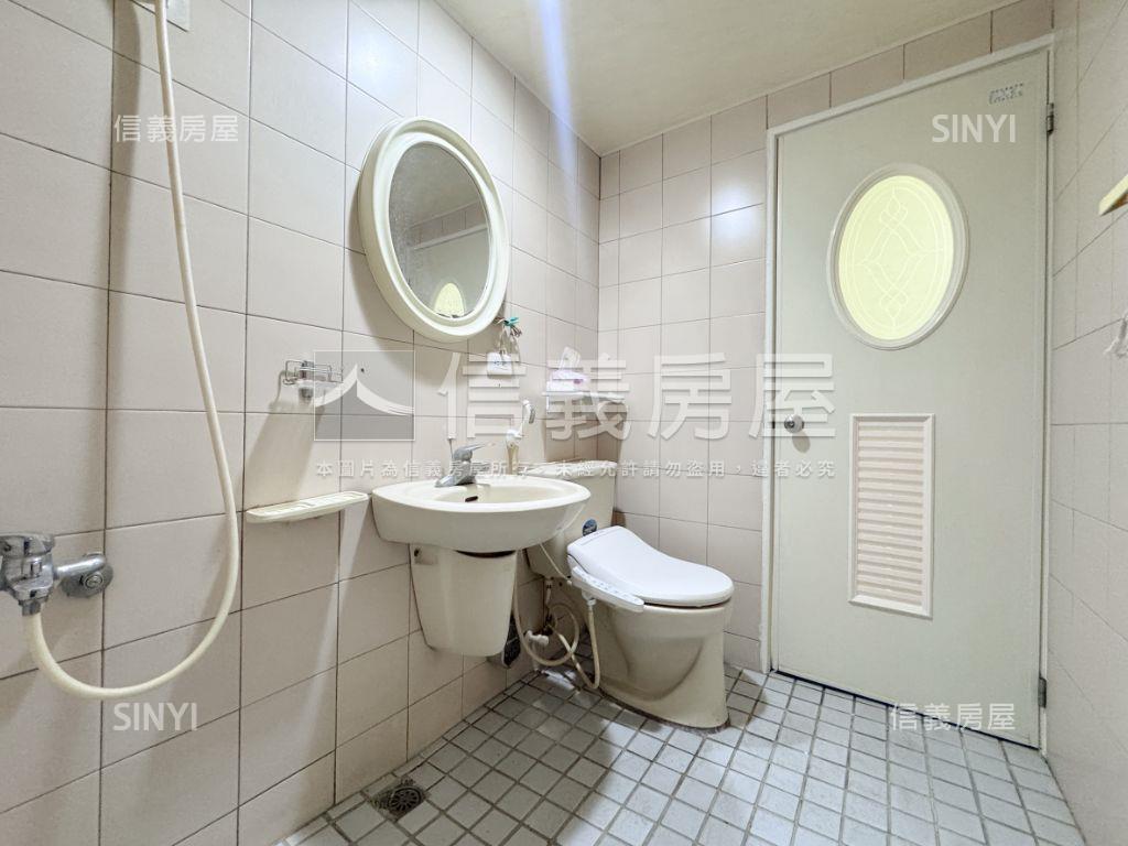 稀有後驛高醫商圈三房平車房屋室內格局與周邊環境