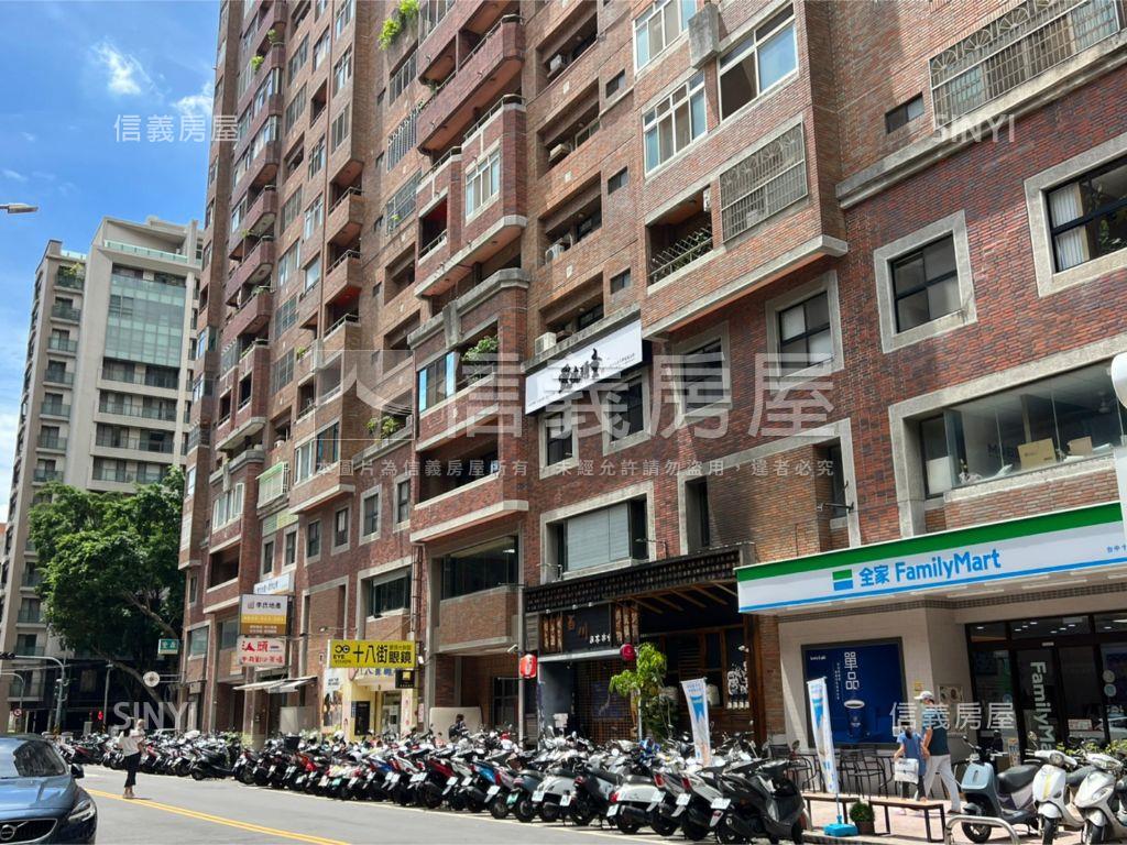 近市府捷運站大面寬店面房屋室內格局與周邊環境