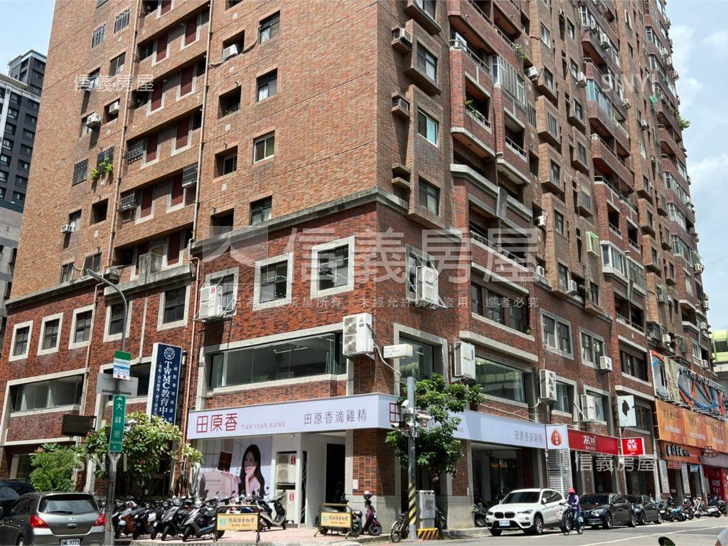 近市府捷運站大面寬店面房屋室內格局與周邊環境