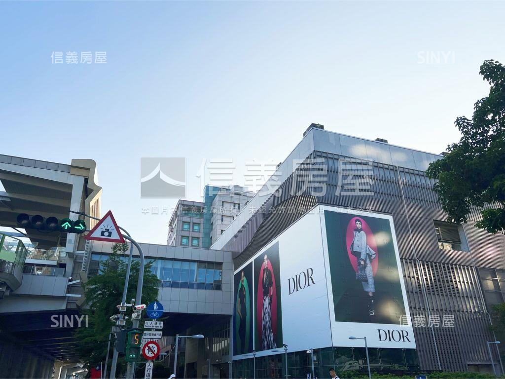 近市府捷運站大面寬店面房屋室內格局與周邊環境