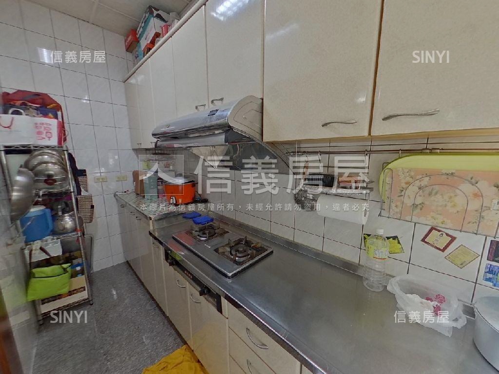 泰和路邊間美透天房屋室內格局與周邊環境