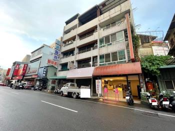 正昌平商圈５．３米面透店