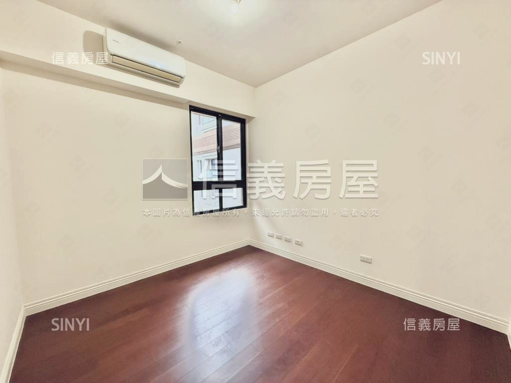 德鑫御璽超美大四房房屋室內格局與周邊環境