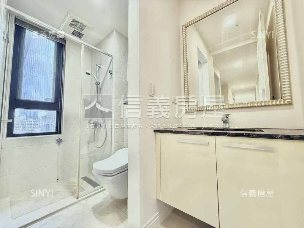 德鑫御璽超美大四房房屋室內格局與周邊環境