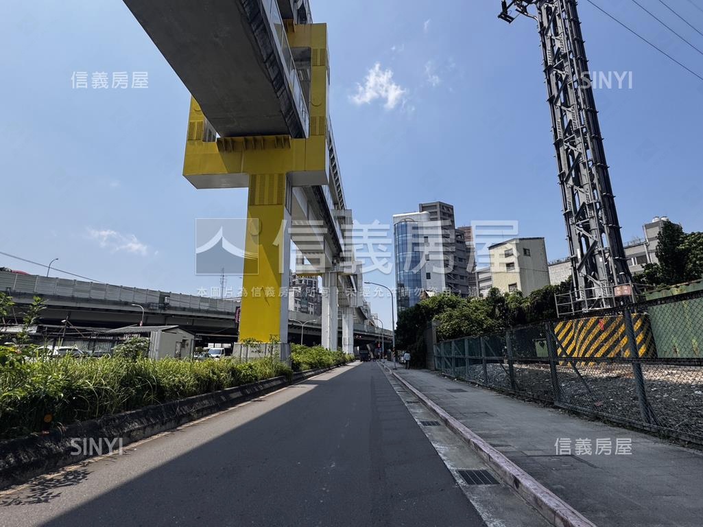 中和百坪土地透天廠辦房屋室內格局與周邊環境