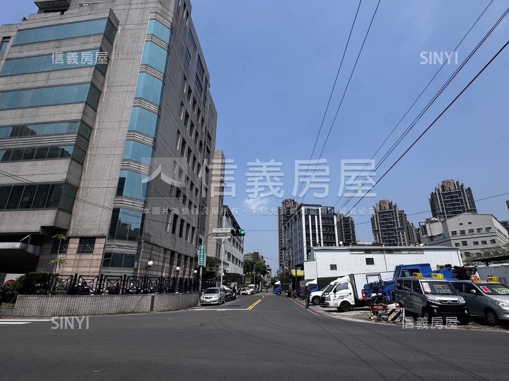 中和百坪土地透天廠辦房屋室內格局與周邊環境