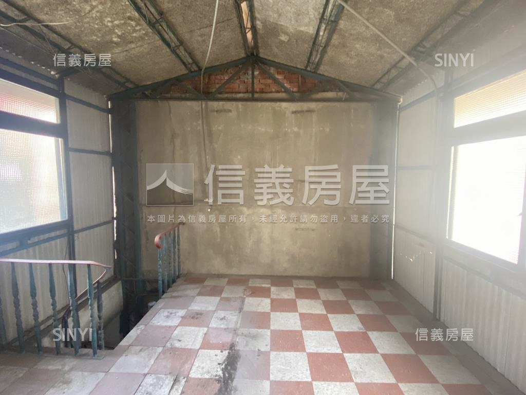 近麥當勞大地坪透天房屋室內格局與周邊環境