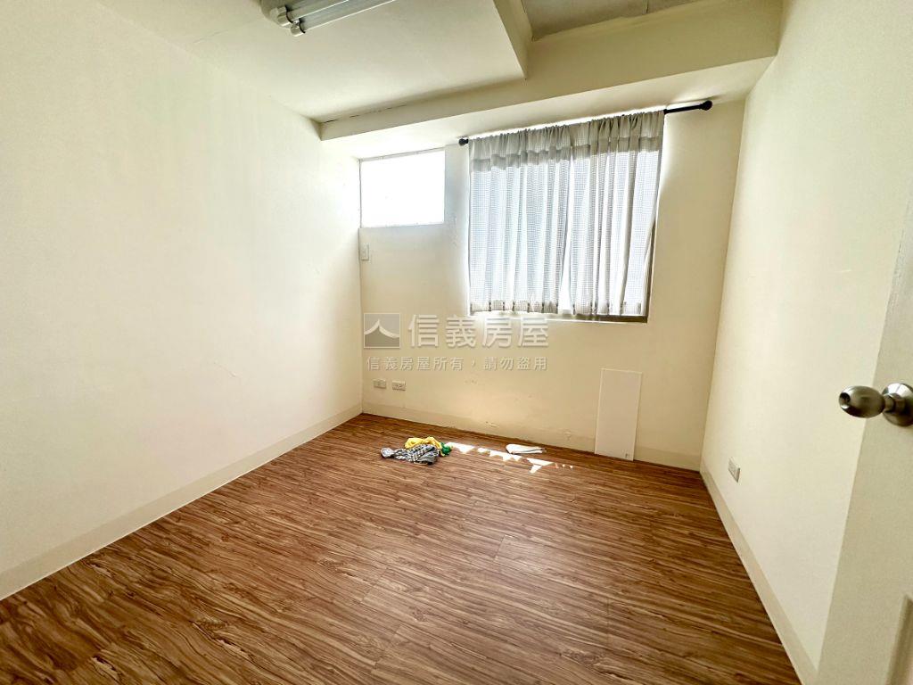 南國｜經典５房平車房屋室內格局與周邊環境