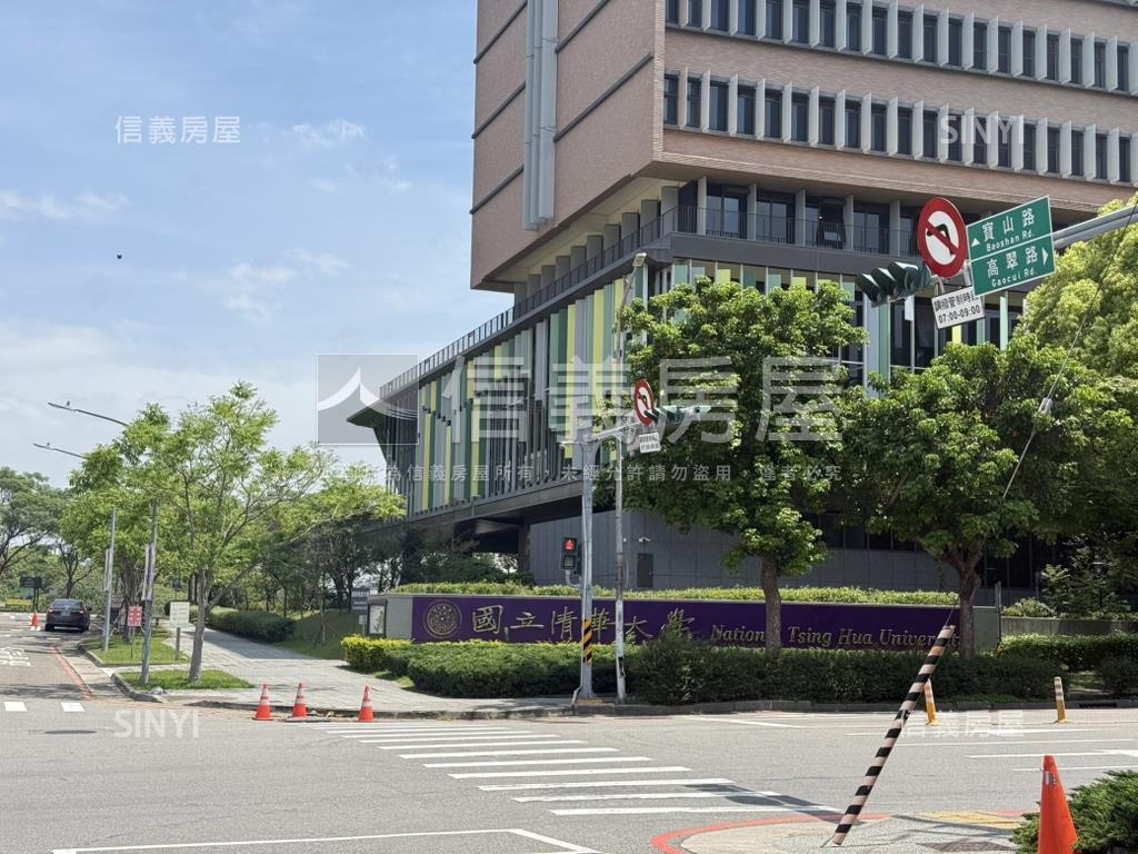 近園區車庫美透天房屋室內格局與周邊環境