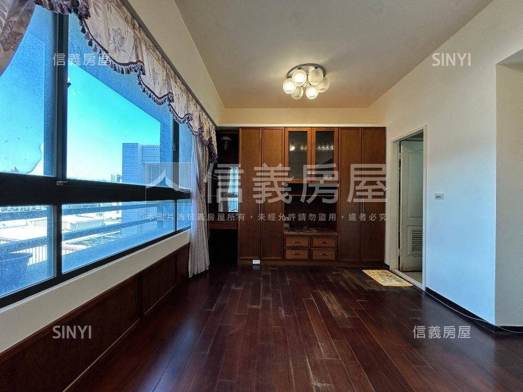 大河文明西區震後４房平車房屋室內格局與周邊環境