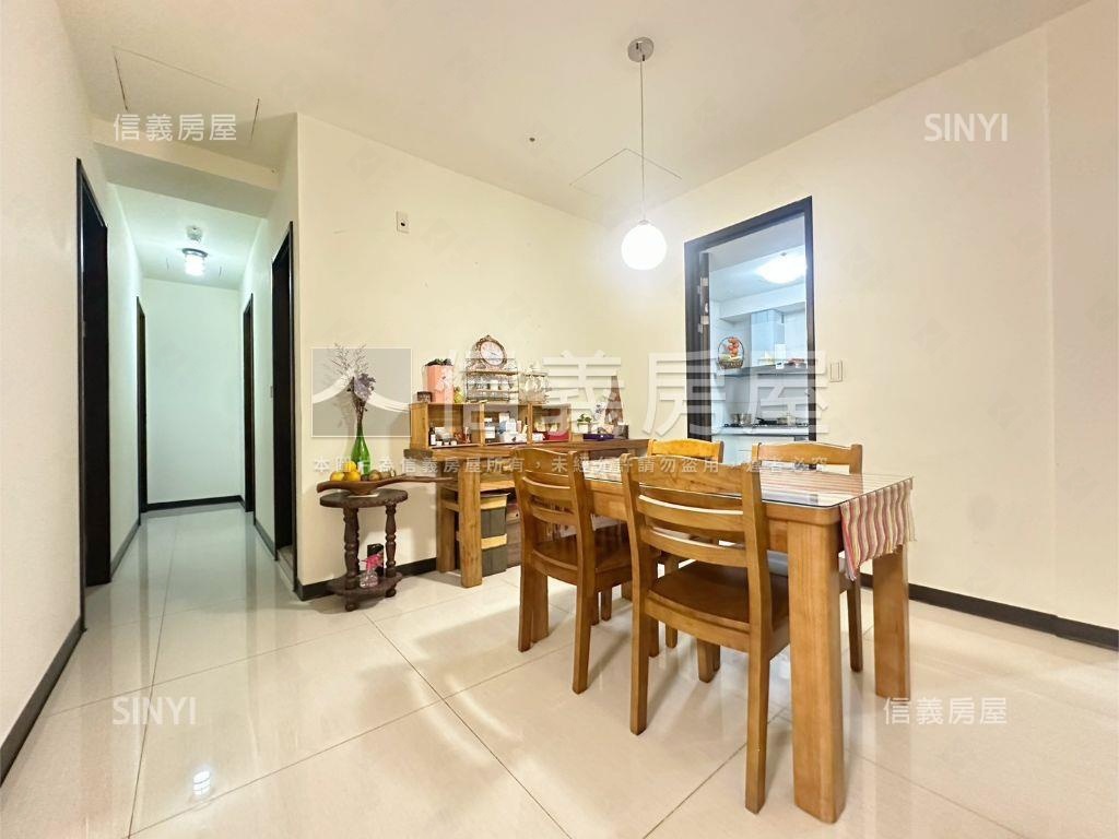 湛高峰高樓美屋房屋室內格局與周邊環境