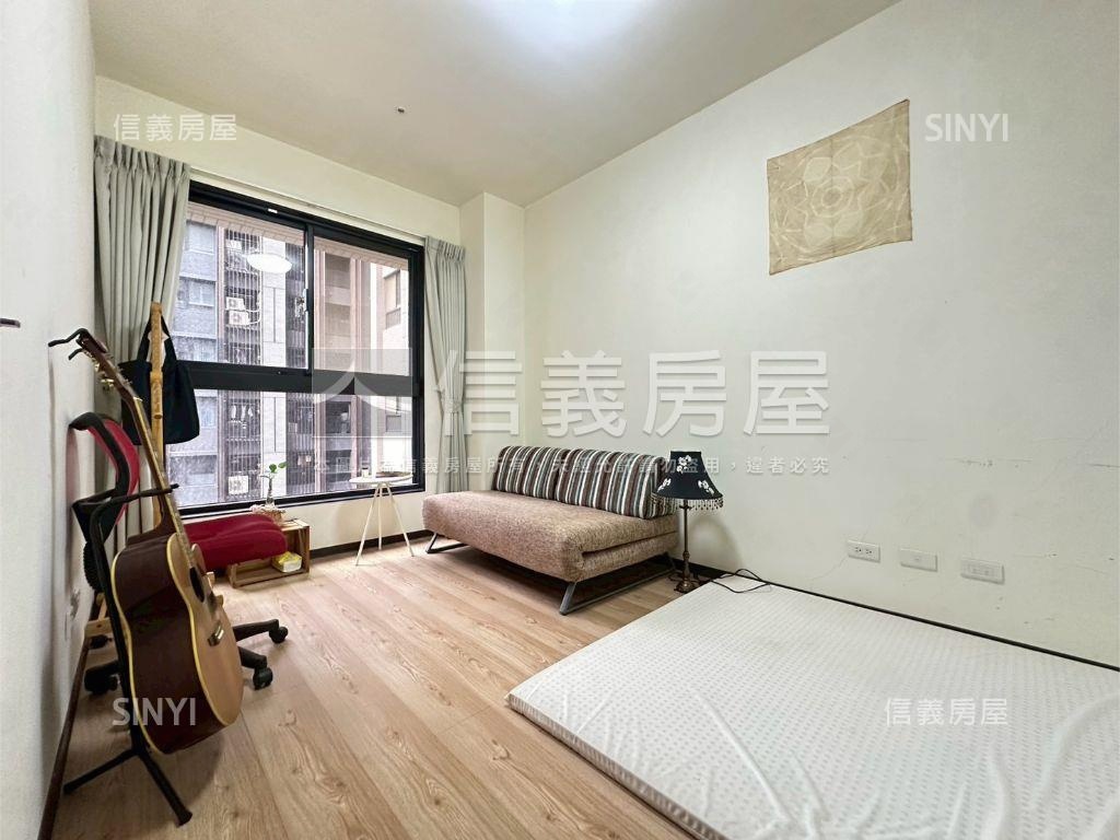 湛高峰高樓美屋房屋室內格局與周邊環境